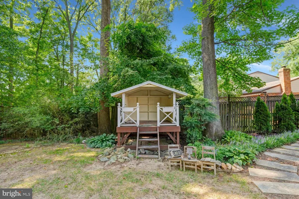 9305 REEF COURT Alexandria, VA 22309