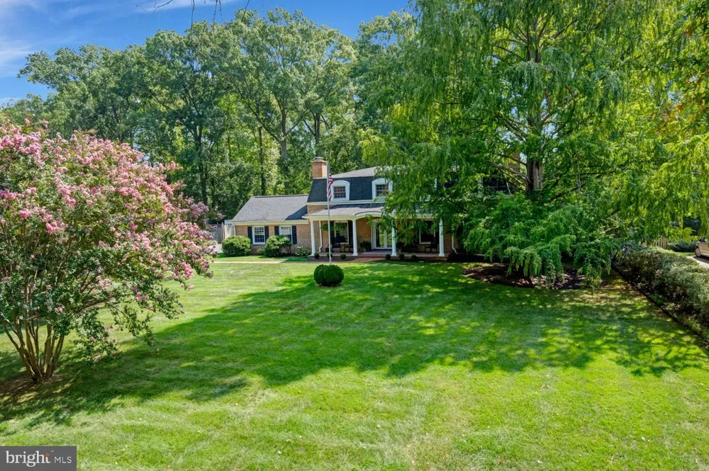 9305 REEF COURT Alexandria, VA 22309