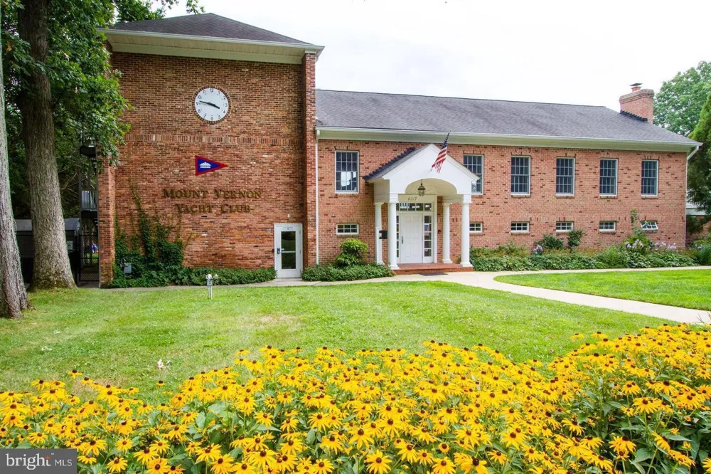 9305 REEF COURT Alexandria, VA 22309