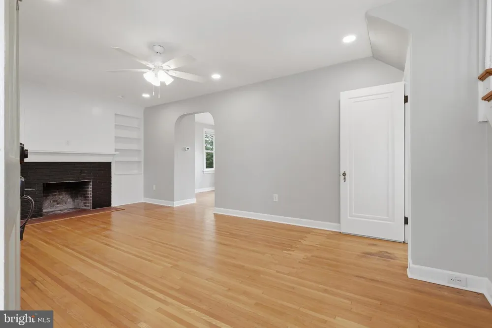 224 E IRVIN AVENUE Hagerstown, MD 21742