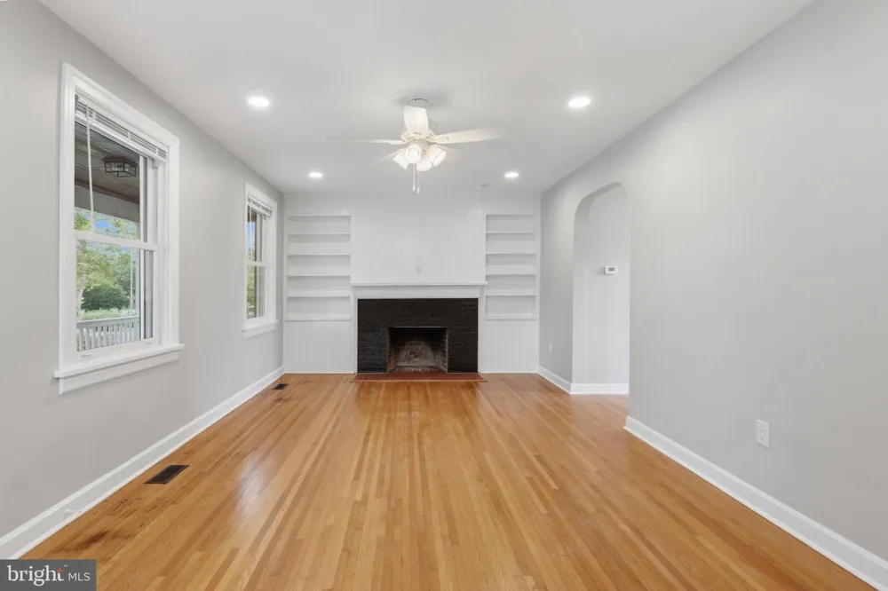 224 E IRVIN AVENUE Hagerstown, MD 21742
