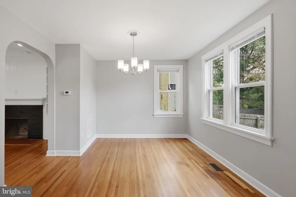 224 E IRVIN AVENUE Hagerstown, MD 21742