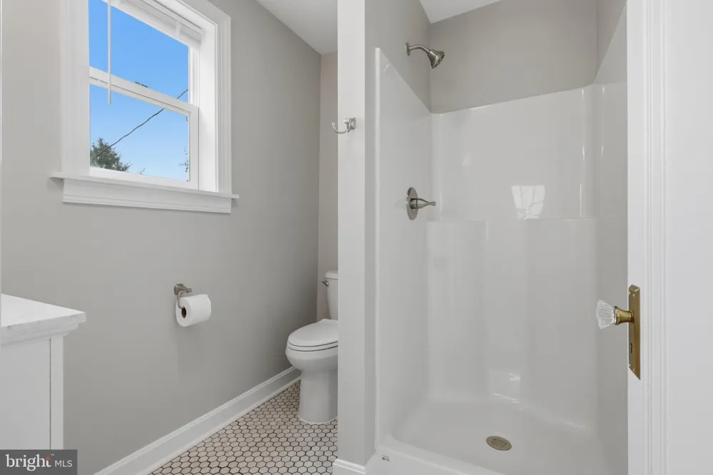 224 E IRVIN AVENUE Hagerstown, MD 21742