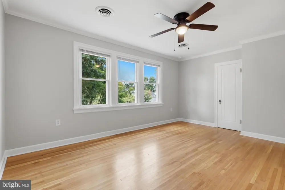 224 E IRVIN AVENUE Hagerstown, MD 21742