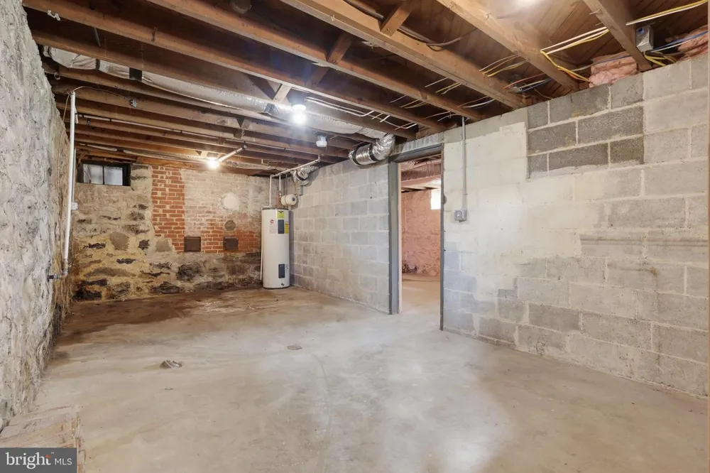 224 E IRVIN AVENUE Hagerstown, MD 21742