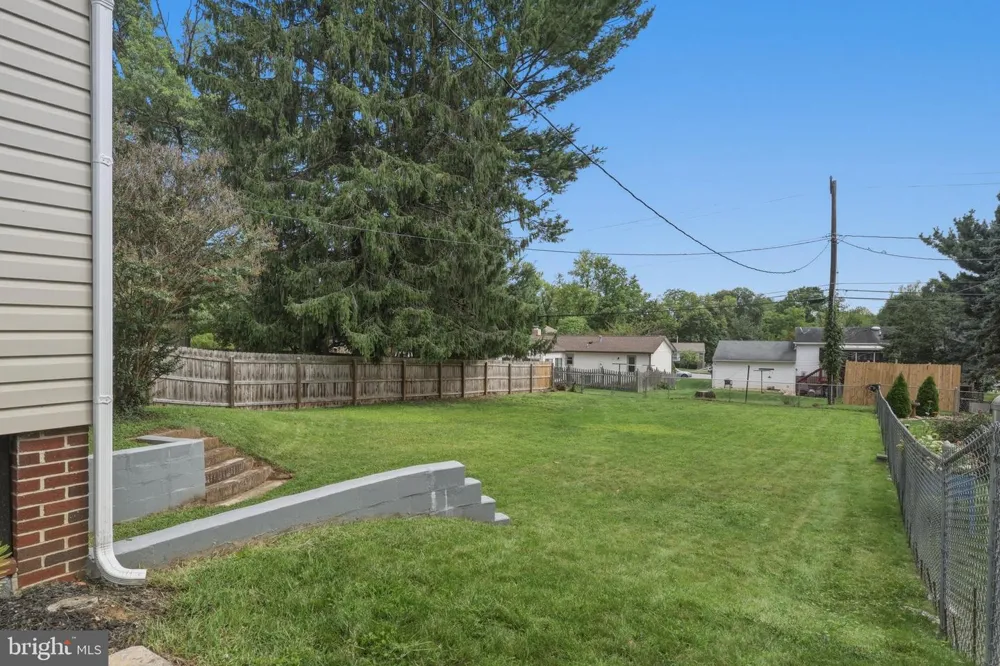 224 E IRVIN AVENUE Hagerstown, MD 21742