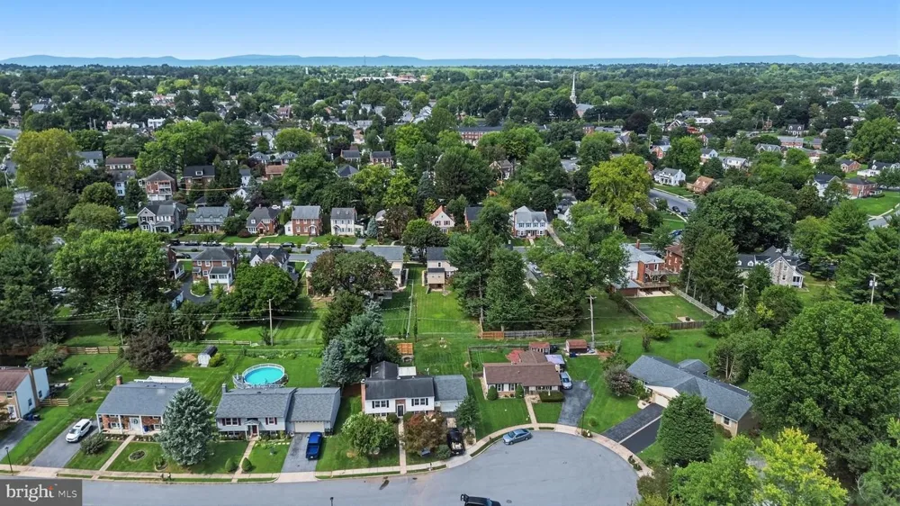 224 E IRVIN AVENUE Hagerstown, MD 21742
