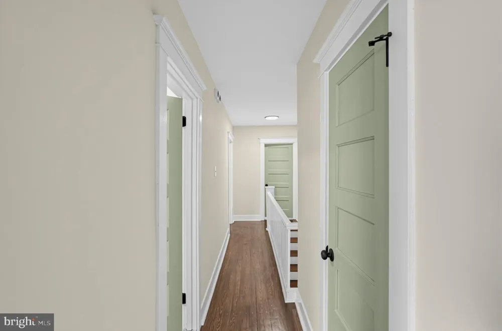 317 E VERNON Philadelphia, PA 19119