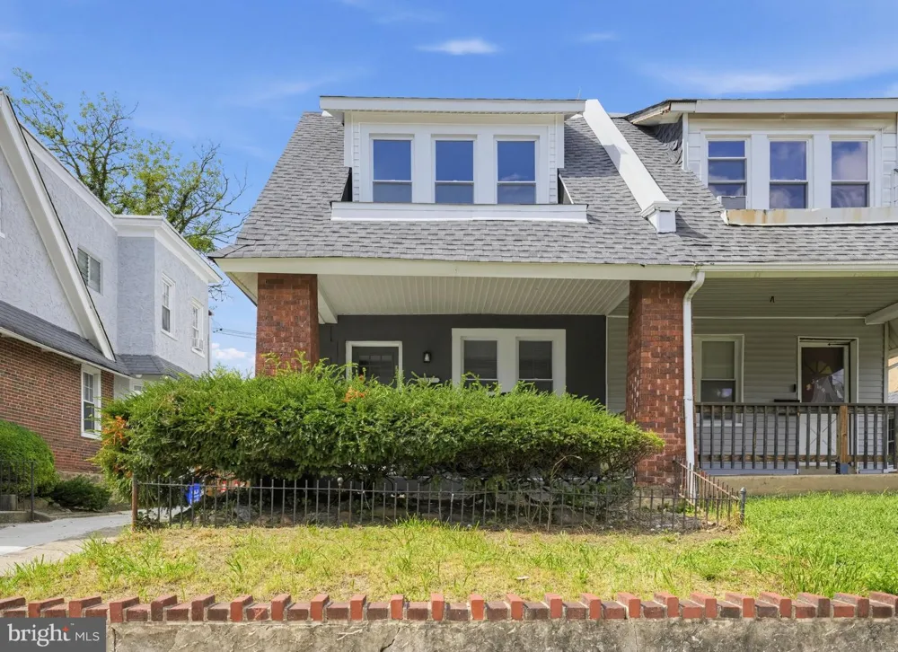 317 E VERNON Philadelphia, PA 19119