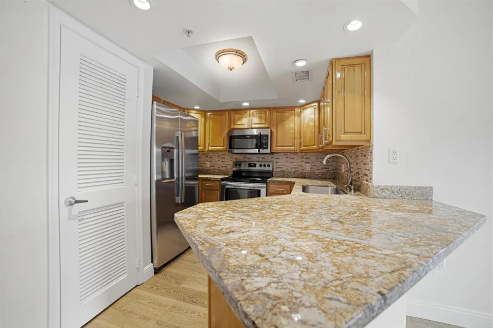 2009 SE 10TH AVENUE #309 Fort Lauderdale, FL 33316