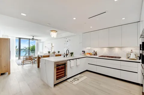 1116 OCEAN BOULEVARD #303