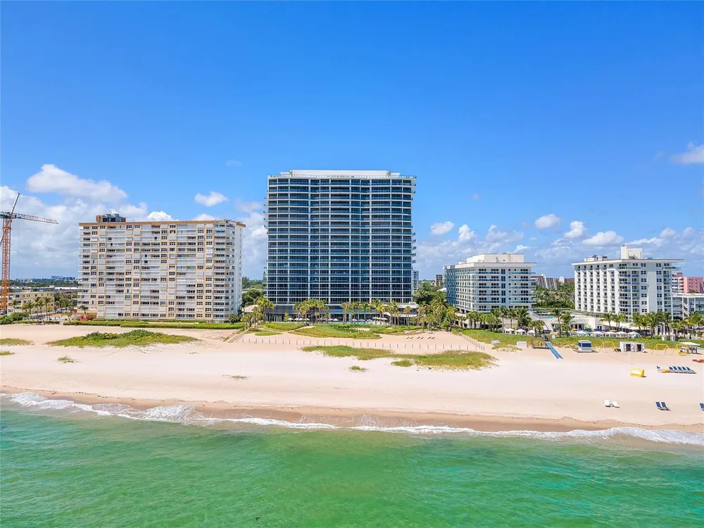 1116 OCEAN BOULEVARD #303 Pompano Beach, FL 33062