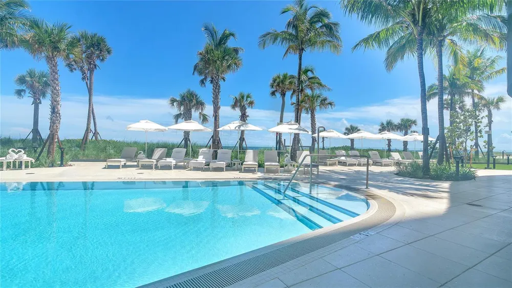 1116 OCEAN BOULEVARD #303 Pompano Beach, FL 33062
