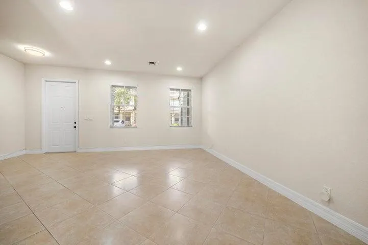 948 NW 18th Avenue Boca Raton, FL 33486