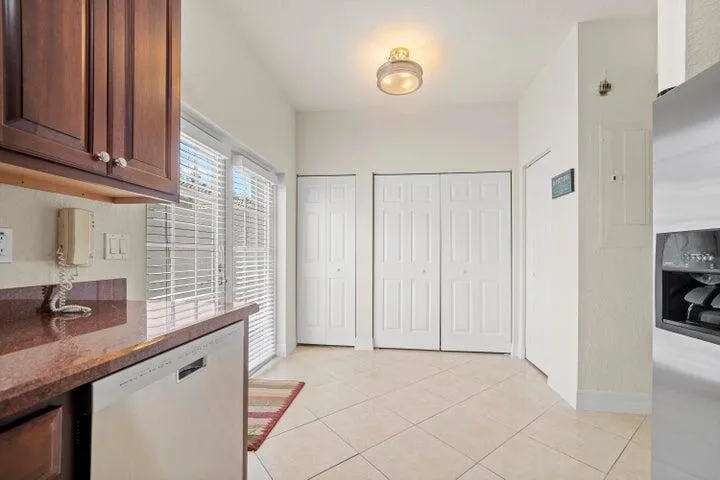 948 NW 18th Avenue Boca Raton, FL 33486