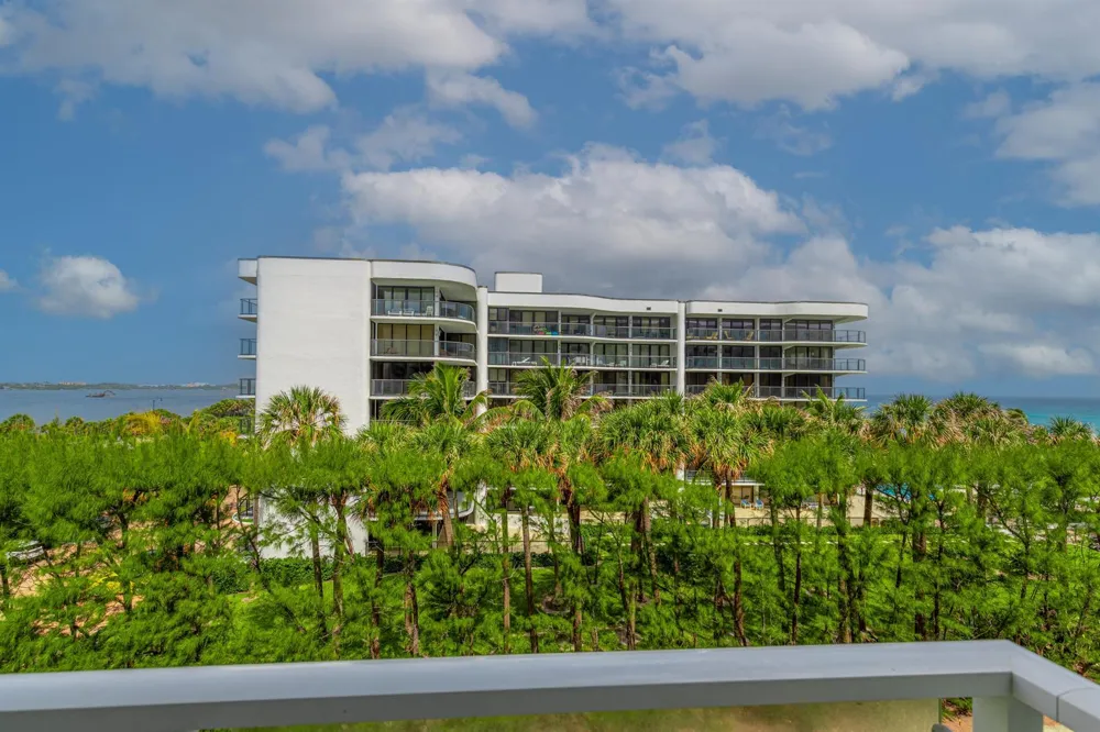3450 S Ocean Boulevard #401 Palm Beach, FL 33480