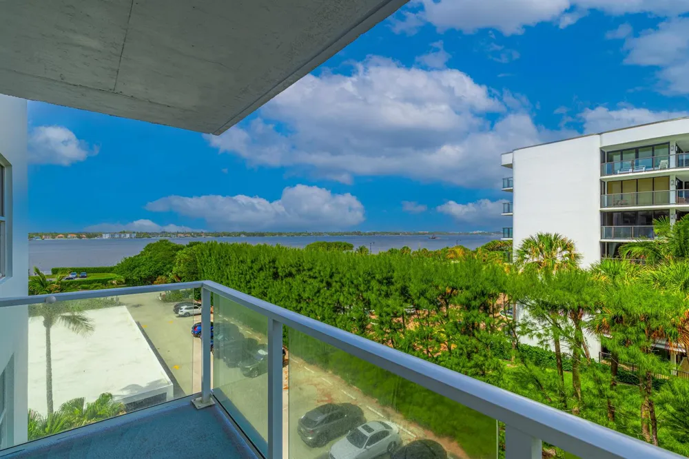 3450 S Ocean Boulevard #401 Palm Beach, FL 33480