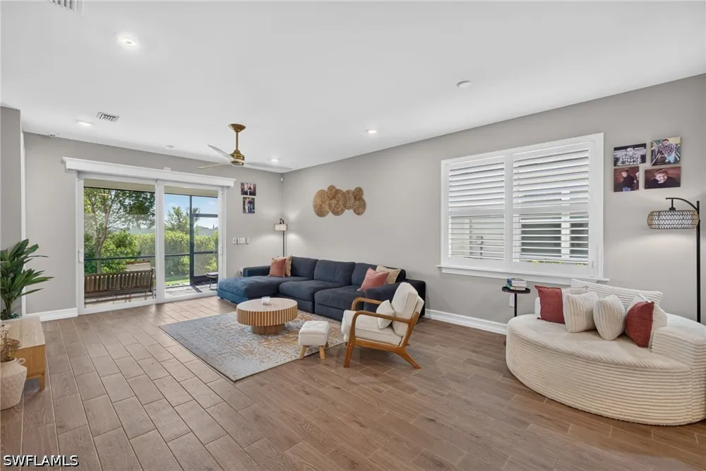 ENBROOK LOOP Naples, FL 34114