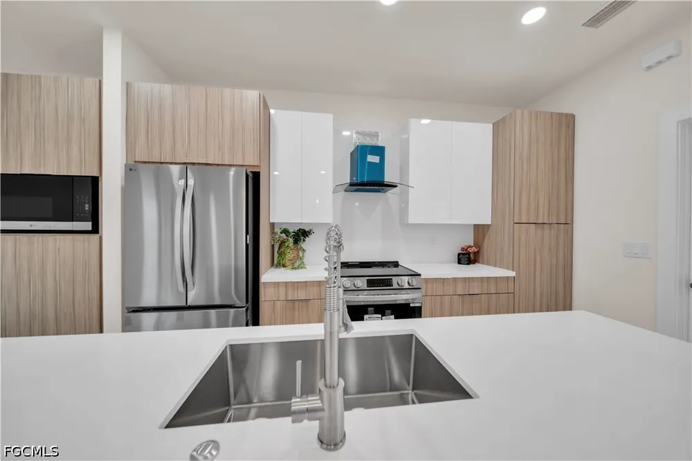 NE 19th Place Cape Coral, FL 33909