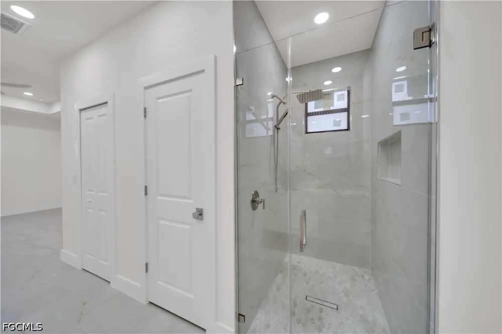 NE 19th Place Cape Coral, FL 33909