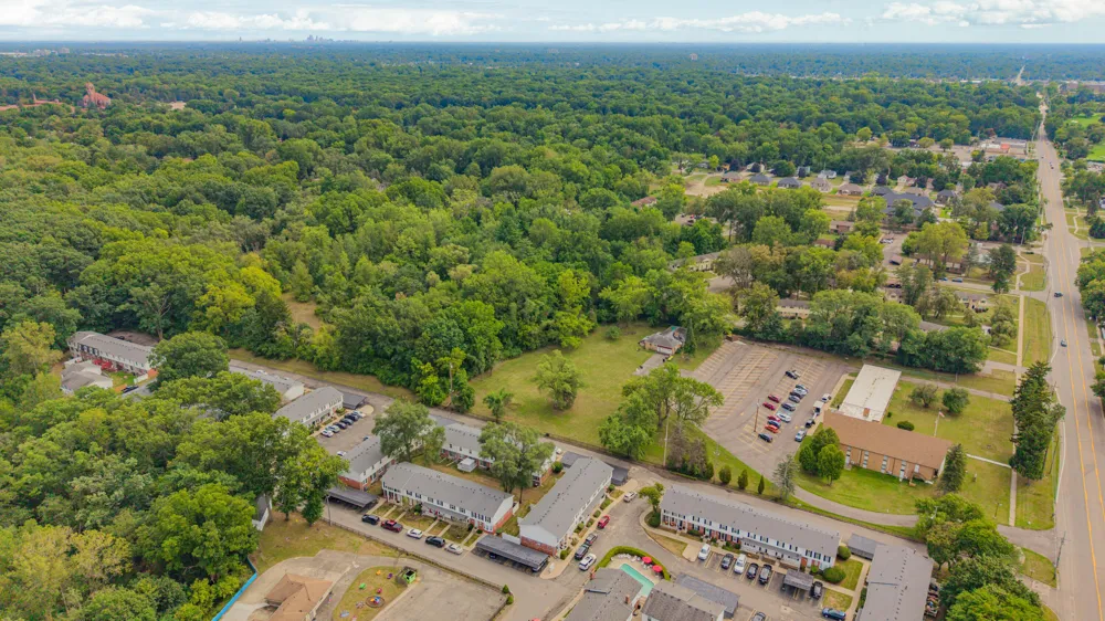 21691 Hidden Rivers Drive #50 Southfield, MI 48075