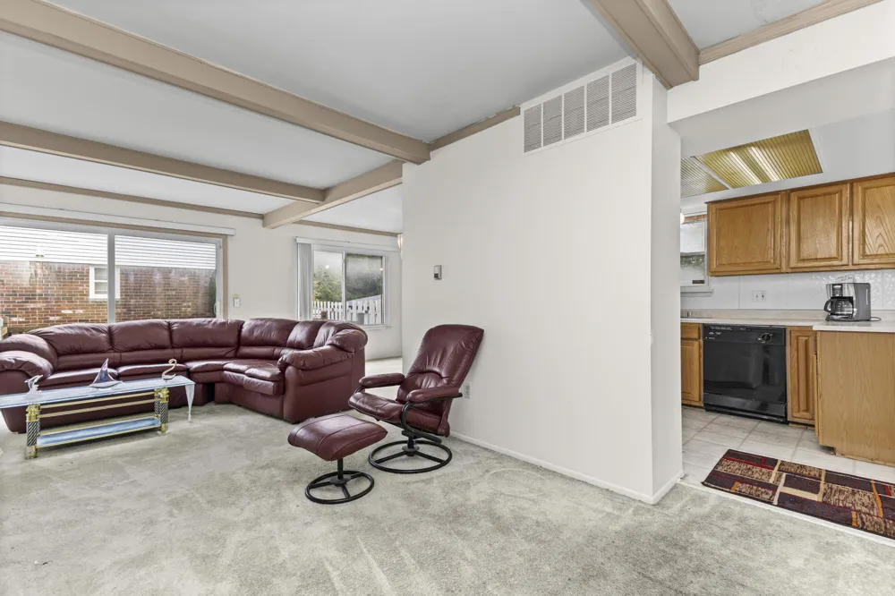 21691 Hidden Rivers Drive #50 Southfield, MI 48075