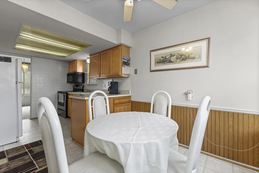 21691 Hidden Rivers Drive #50 Southfield, MI 48075