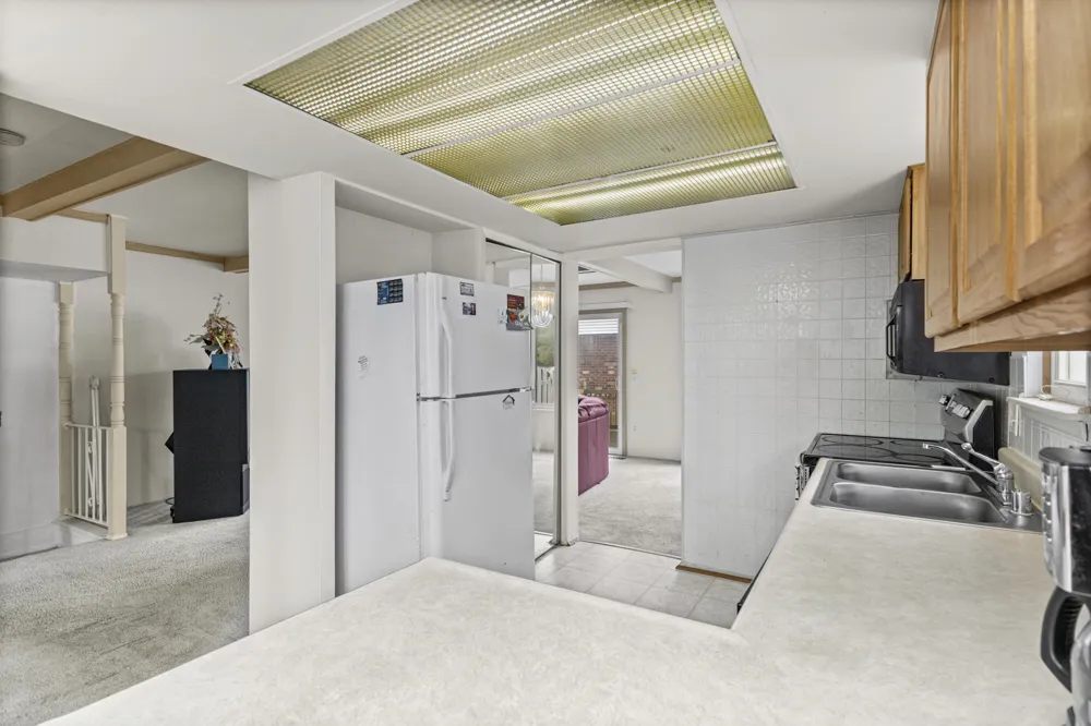 21691 Hidden Rivers Drive #50 Southfield, MI 48075