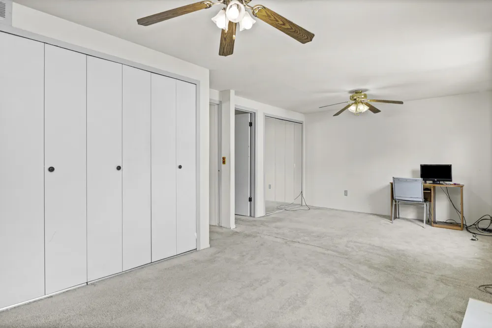 21691 Hidden Rivers Drive #50 Southfield, MI 48075