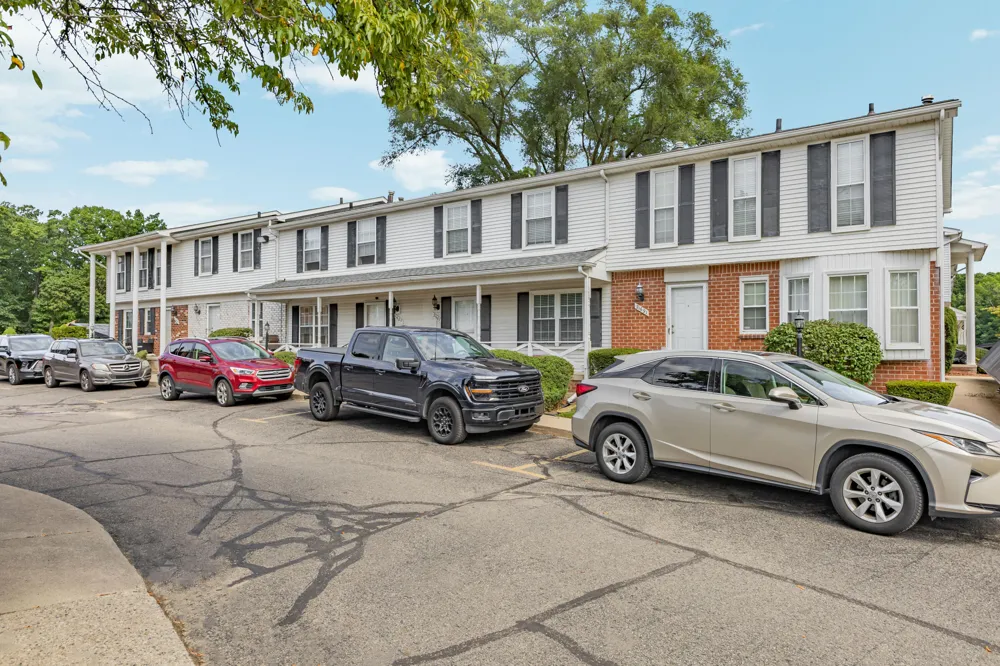 21691 Hidden Rivers Drive #50 Southfield, MI 48075