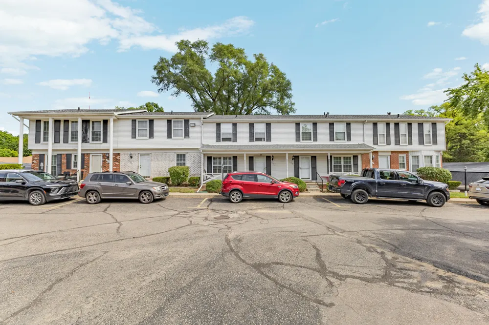 21691 Hidden Rivers Drive #50 Southfield, MI 48075