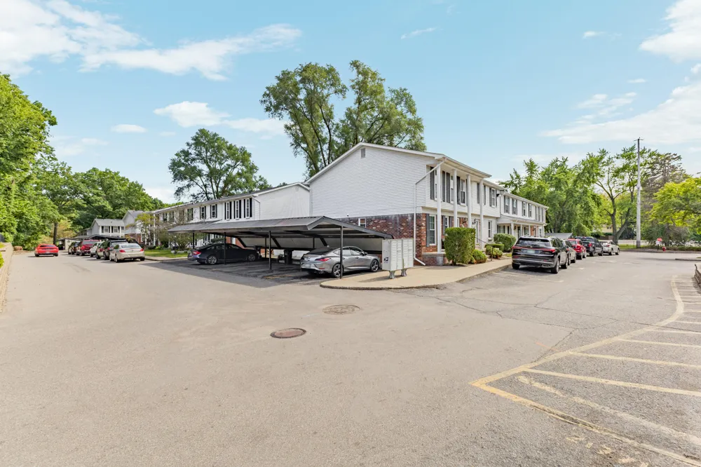 21691 Hidden Rivers Drive #50 Southfield, MI 48075