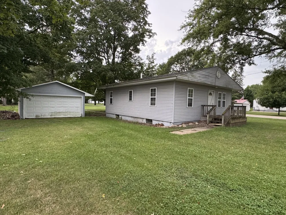 304 E South Street Athens, MI 49011