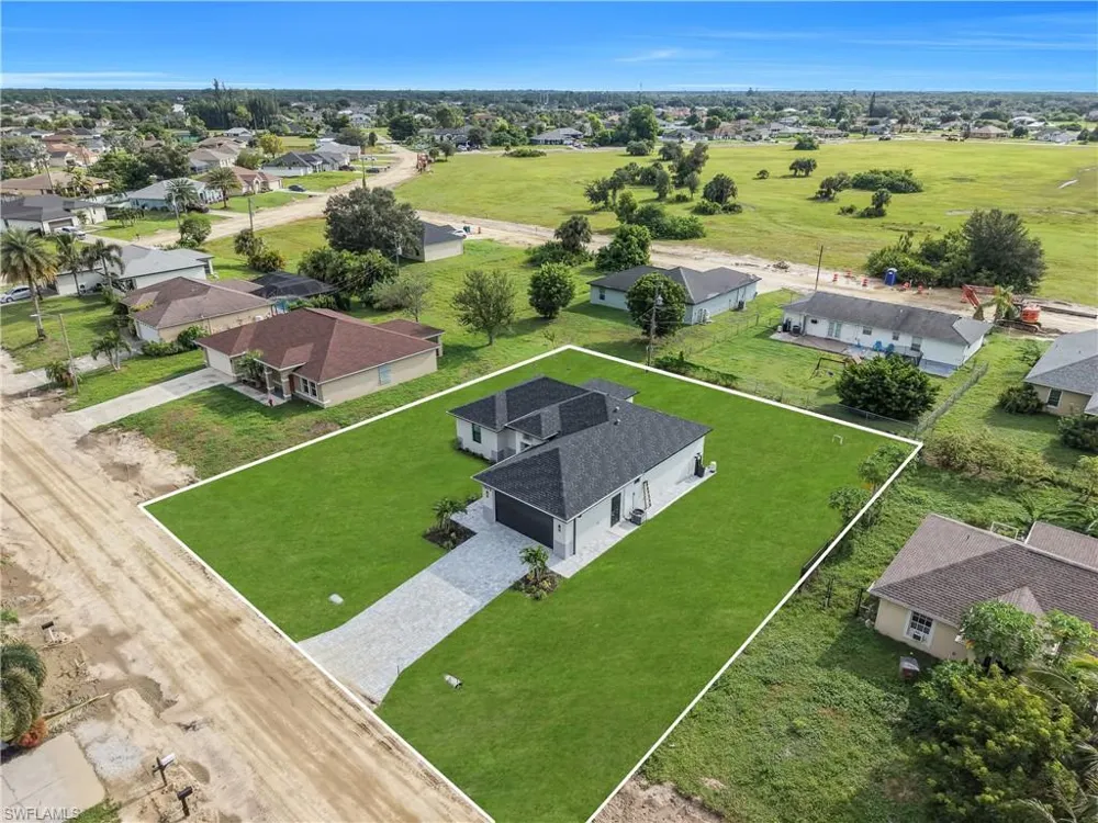 1909 NE 19th Place Cape Coral, FL 33909