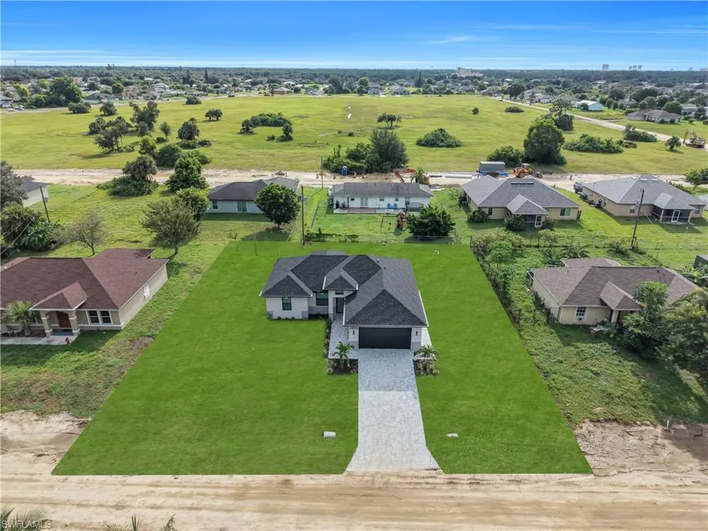 1909 NE 19th Place Cape Coral, FL 33909