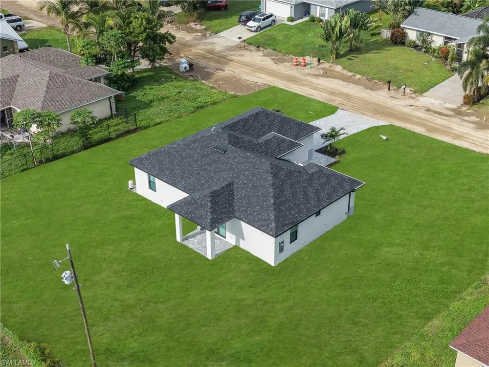 1909 NE 19th Place Cape Coral, FL 33909