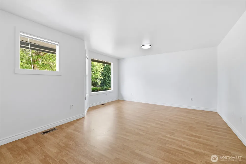 4181 244th Place SE Sammamish, WA 98029