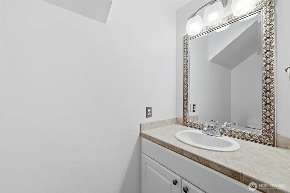 4181 244th Place SE Sammamish, WA 98029