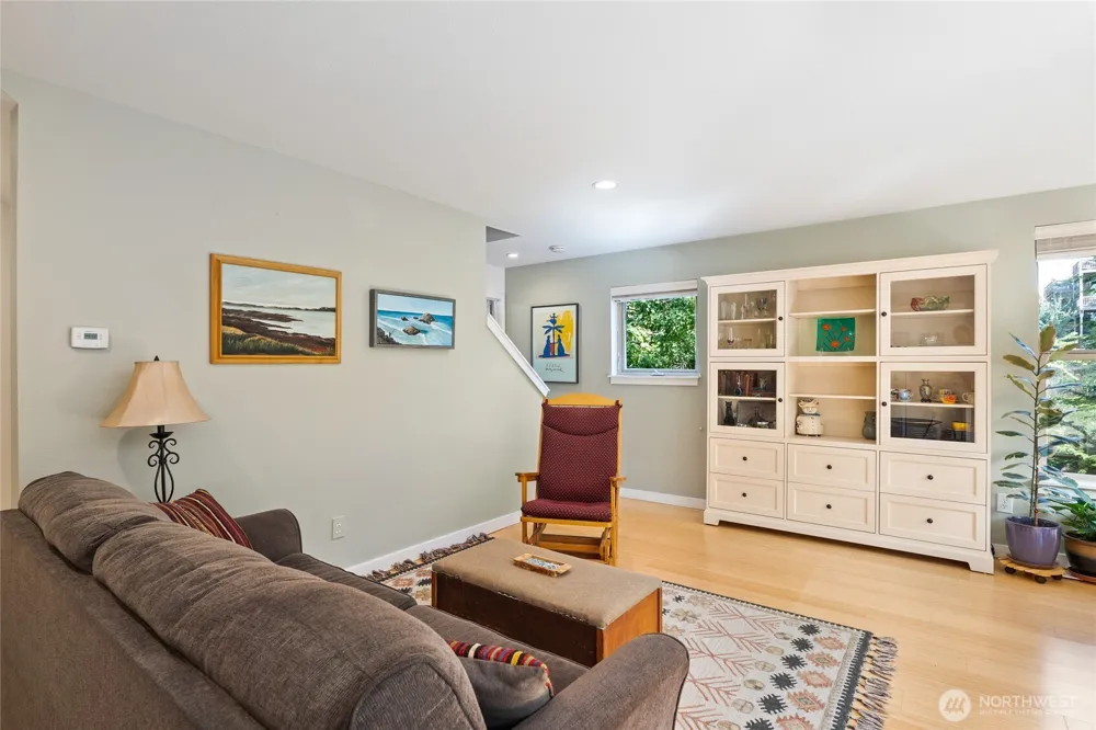 6000 17th Avenue SW #23 Seattle, WA 98106