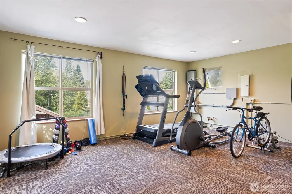 6000 17th Avenue SW #23 Seattle, WA 98106