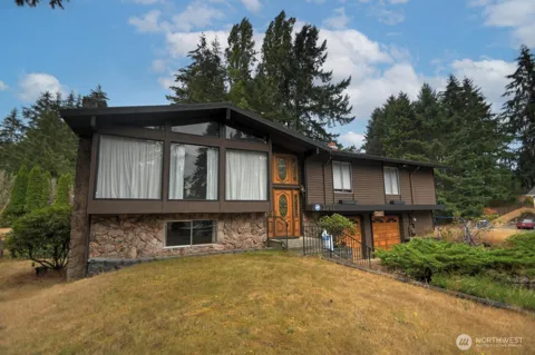 3301 33rd Loop SE
