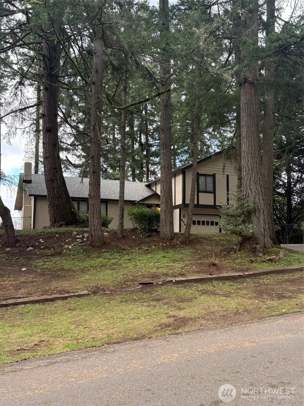 4343 Highline Drive SE Olympia, WA 98501