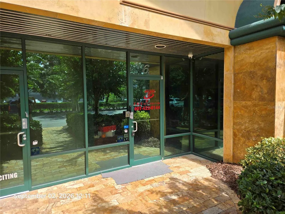6881 KINGSPOINTE PARKWAY #6 Orlando, FL 32819
