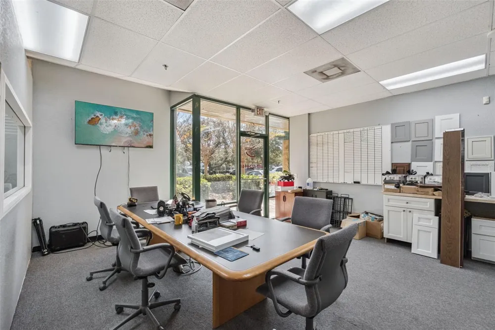 6881 KINGSPOINTE PARKWAY #6 Orlando, FL 32819