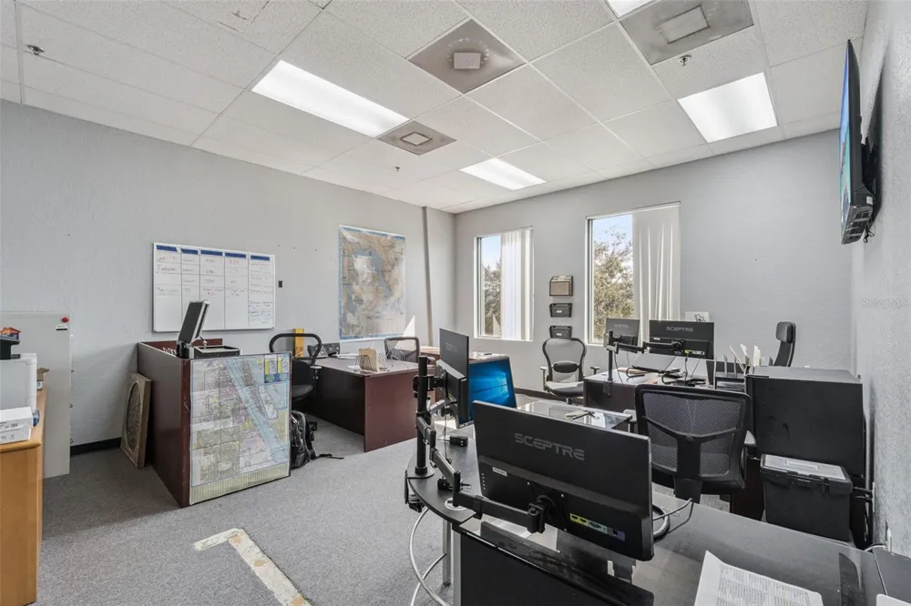 6881 KINGSPOINTE PARKWAY #6 Orlando, FL 32819