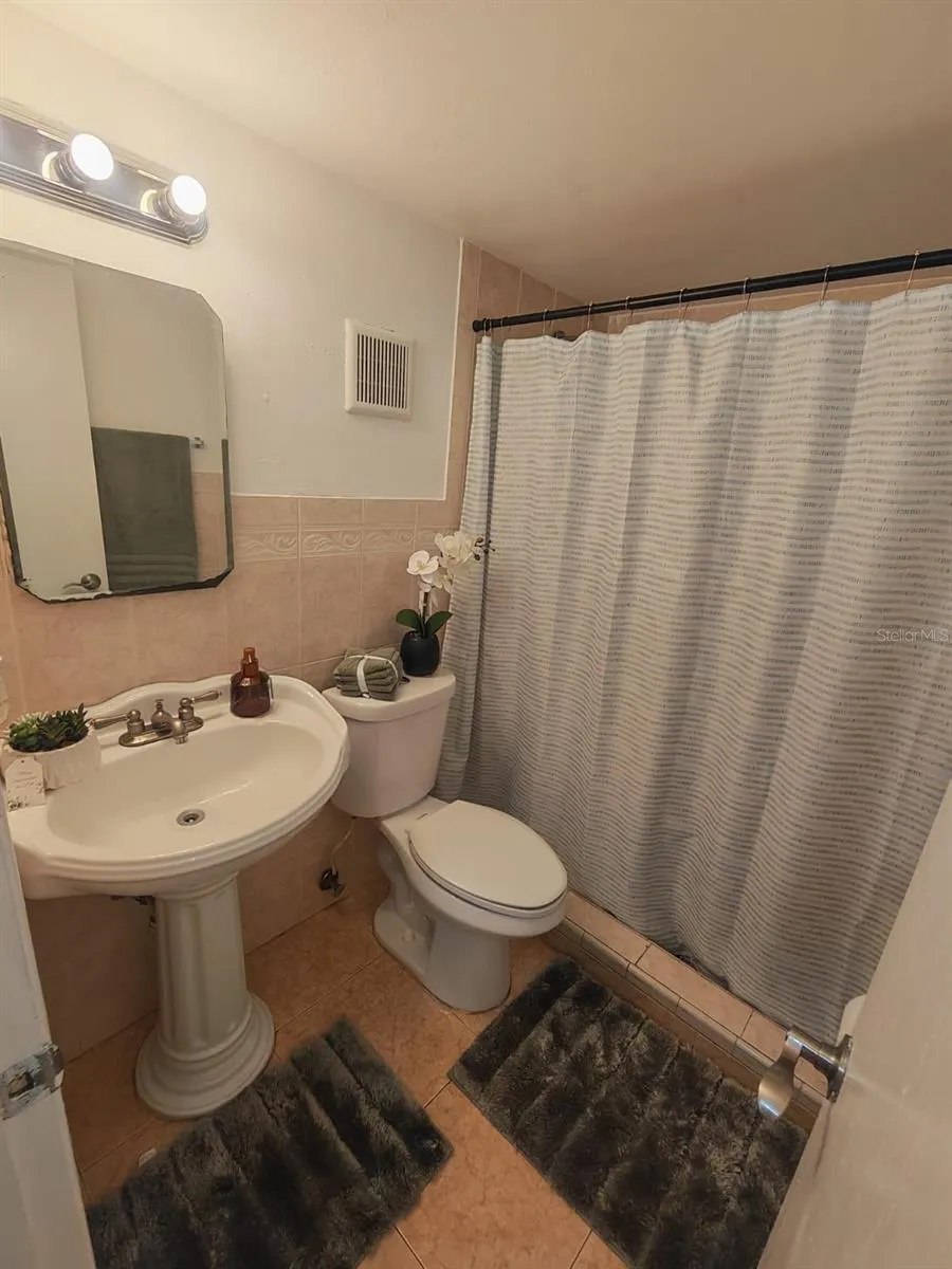 5820 CHURCH AVENUE #112 Tampa, FL 33614