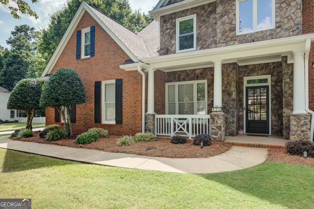 430 Lake Forest DR Newnan, GA 30265