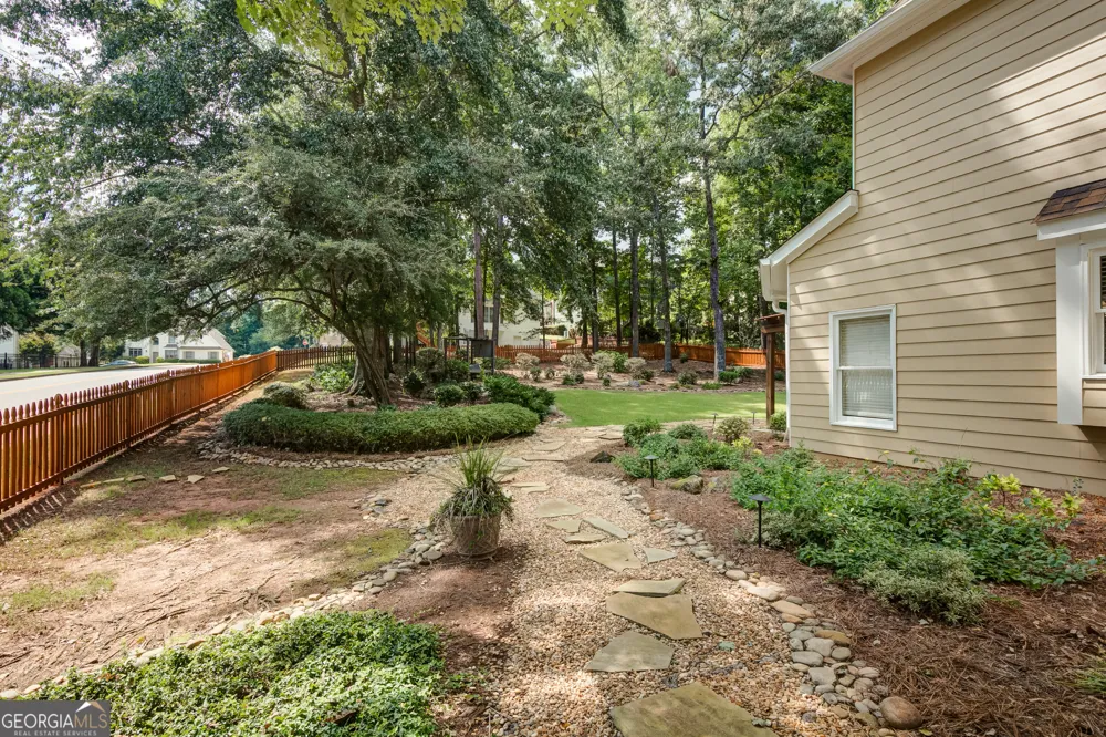 430 Lake Forest DR Newnan, GA 30265