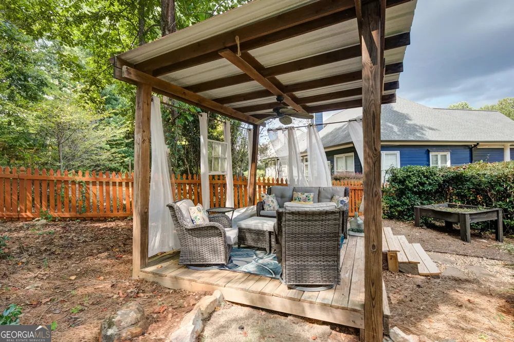 430 Lake Forest DR Newnan, GA 30265