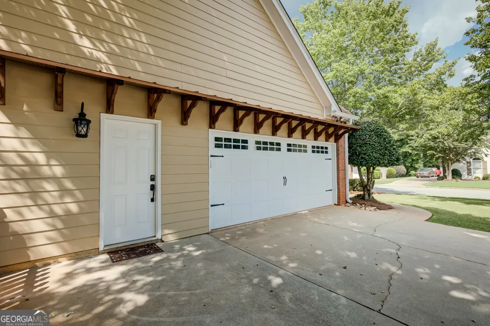 430 Lake Forest DR Newnan, GA 30265
